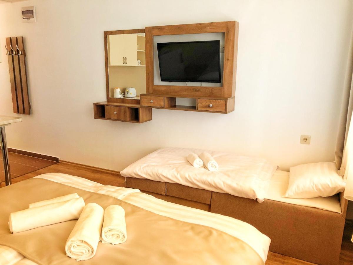 Boro Apartman Tiszafüred Exteriör bild
