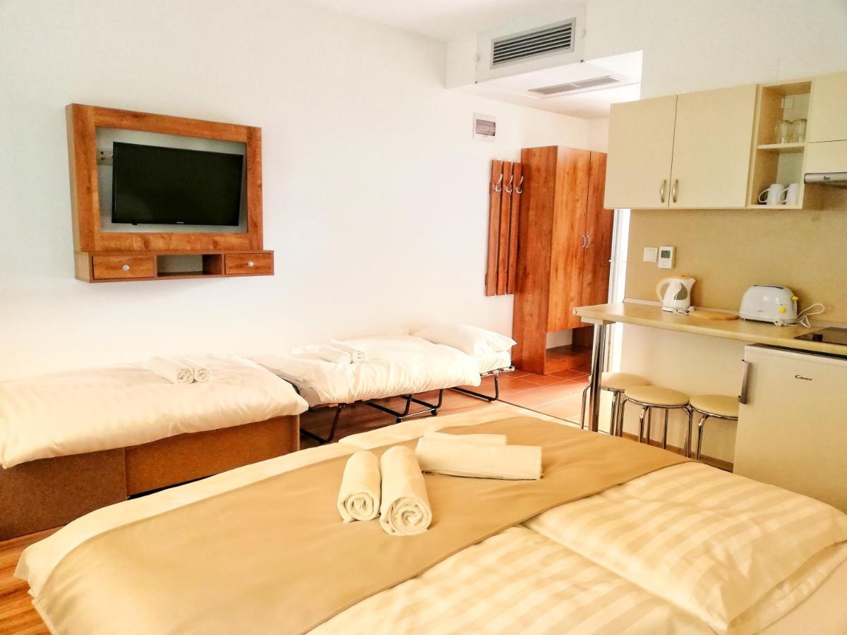 Boro Apartman Tiszafüred Exteriör bild
