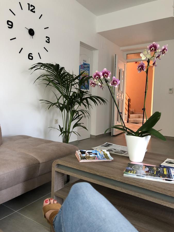 Boro Apartman Tiszafüred Exteriör bild