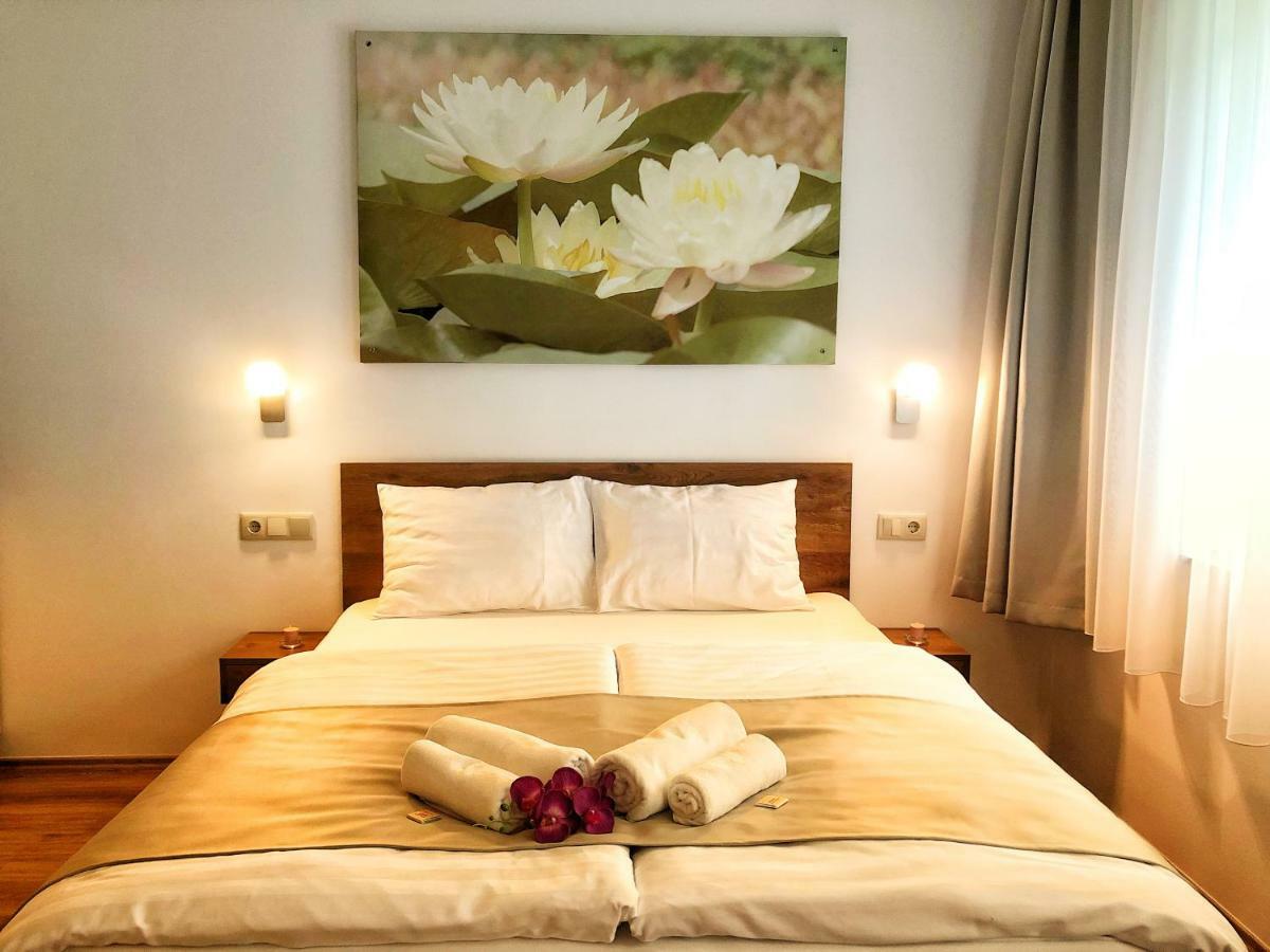 Boro Apartman Tiszafüred Exteriör bild